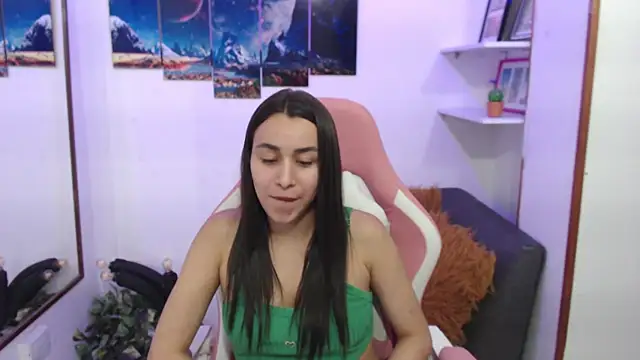 EmmaMyerss  online show from February 2025 01:38:01 AM