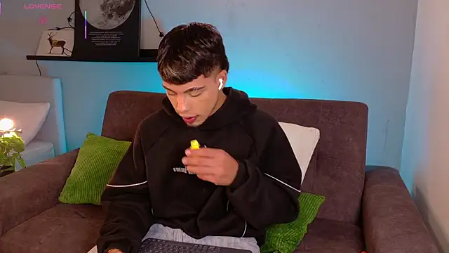 Ken-boy  online show from July 2026 10:40:01 AM