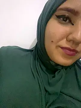 Snapshot of hannahayat chatting on December 2024 01:36:01 AM hannahayat online show from December 2024 01:36:01 AM