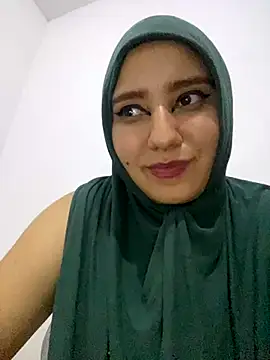 Snapshot of hannahayat chatting on December 2024 04:42:01 AM hannahayat online show from December 2024 04:42:01 AM