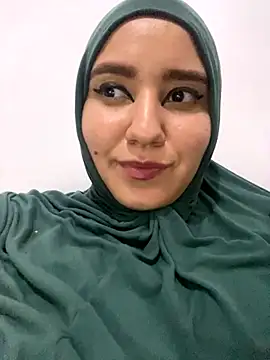 Snapshot of hannahayat chatting on December 2024 03:04:01 AM hannahayat online show from December 2024 03:04:01 AM