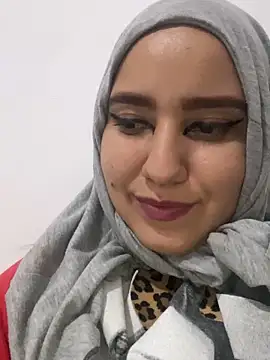 Snapshot of hannahayat chatting on December 2024 10:20:01 PM hannahayat online show from December 2024 10:20:01 PM