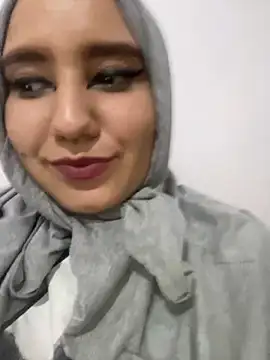 Snapshot of hannahayat chatting on December 2024 11:19:02 PM hannahayat online show from December 2024 11:19:02 PM