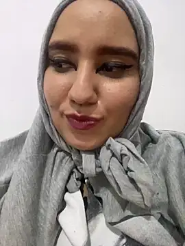 Snapshot of hannahayat chatting on December 2024 02:30:02 AM hannahayat online show from December 2024 02:30:02 AM