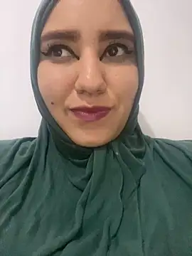 Snapshot of hannahayat chatting on December 2024 02:05:02 PM hannahayat online show from December 2024 02:05:02 PM