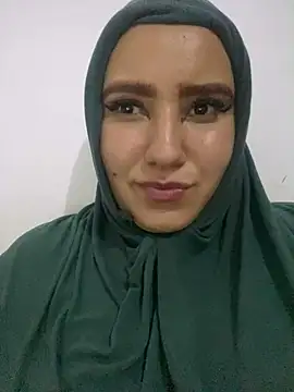 Snapshot of hannahayat chatting on December 2024 03:37:01 AM hannahayat online show from December 2024 03:37:01 AM