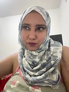 hannahayat online show from April 2026 09:39:01 PM