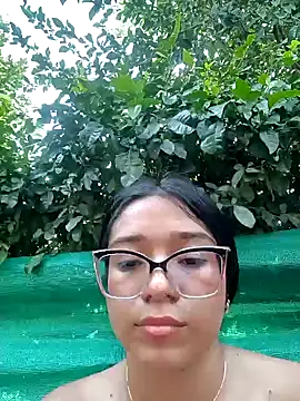 Snapshot of -VICKKY chatting on January 2025 10:23:01 PM -VICKKY online show from January 2025 10:23:01 PM