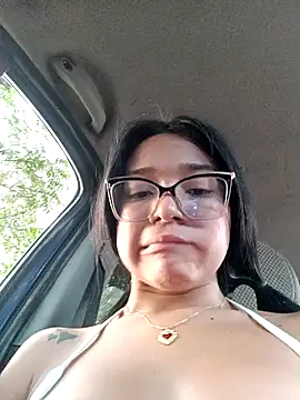 Snapshot of -VICKKY chatting on January 2025 10:34:01 PM -VICKKY online show from January 2025 10:34:01 PM