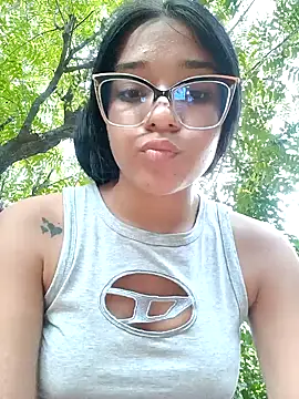 Snapshot of -VICKKY chatting on January 2025 10:51:02 PM -VICKKY online show from January 2025 10:51:02 PM