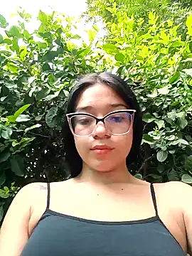 Snapshot of -VICKKY chatting on January 2025 01:34:01 PM -VICKKY online show from January 2025 01:34:01 PM