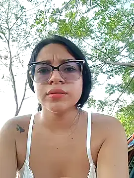 Snapshot of -VICKKY chatting on February 2025 08:02:02 PM -VICKKY online show from February 2025 08:02:02 PM