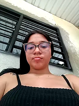 Snapshot of -VICKKY chatting on February 2025 08:39:01 PM -VICKKY online show from February 2025 08:39:01 PM