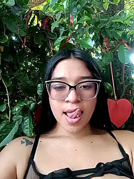 Snapshot of -VICKKY chatting on March 2025 07:17:02 PM -VICKKY online show from March 2025 07:17:02 PM