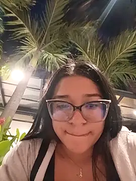 Snapshot of -VICKKY chatting on October 2025 01:58:02 AM -VICKKY online show from October 2025 01:58:02 AM