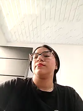 Snapshot of -VICKKY chatting on October 2025 01:14:01 PM -VICKKY online show from October 2025 01:14:01 PM