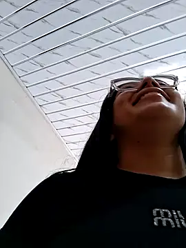 -VICKKY online show from February 2026 02:24:02 PM