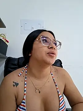 -VICKKY online show from February 2026 02:27:02 PM