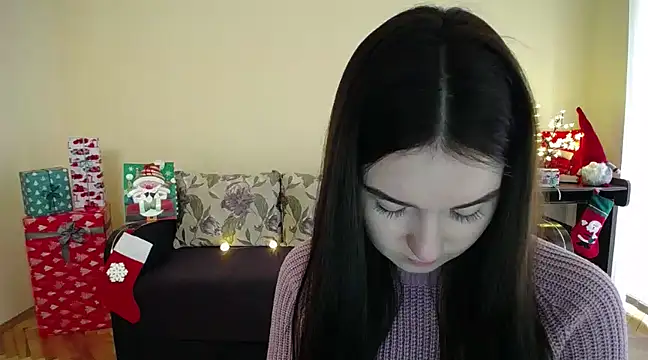 Snapshot of Pretty_shy chatting on December 2024 11:50:02 AM Pretty shy online show from December 2024 11:50:02 AM