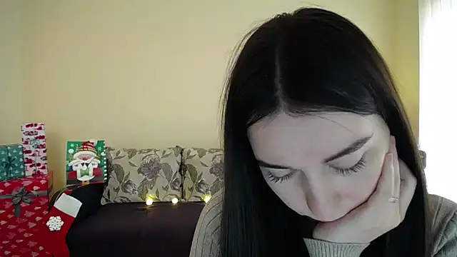 Snapshot of Pretty_shy chatting on January 2025 12:02:01 PM Pretty shy online show from January 2025 12:02:01 PM