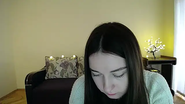 Snapshot of Pretty_shy chatting on January 2025 12:04:02 PM Pretty shy online show from January 2025 12:04:02 PM