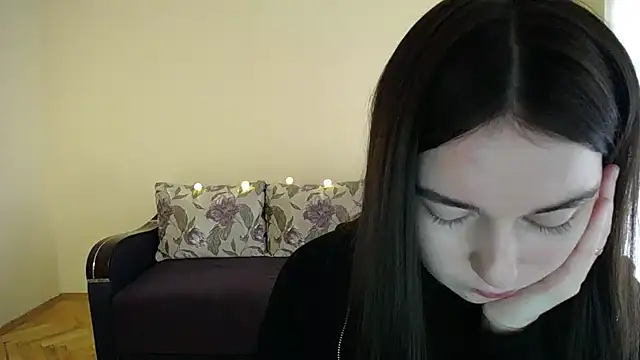 Snapshot of Pretty_shy chatting on January 2025 11:56:02 AM Pretty shy online show from January 2025 11:56:02 AM
