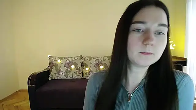 Snapshot of Pretty_shy chatting on January 2025 12:26:02 PM Pretty shy online show from January 2025 12:26:02 PM