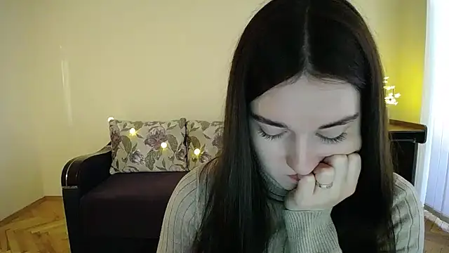 Snapshot of Pretty_shy chatting on January 2025 12:35:01 PM Pretty shy online show from January 2025 12:35:01 PM