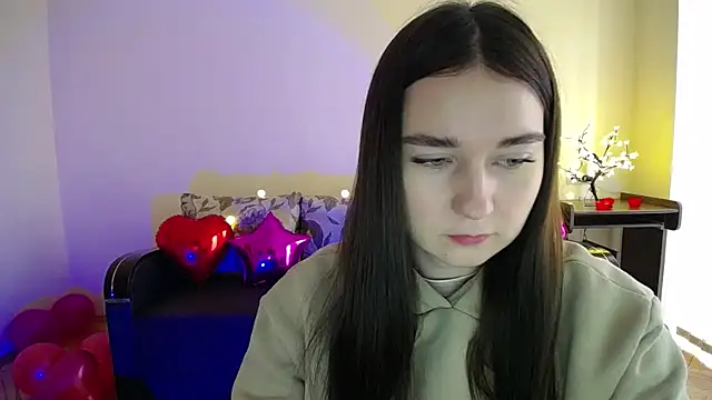 Snapshot of Pretty_shy chatting on February 2025 09:05:01 AM Pretty shy online show from February 2025 09:05:01 AM
