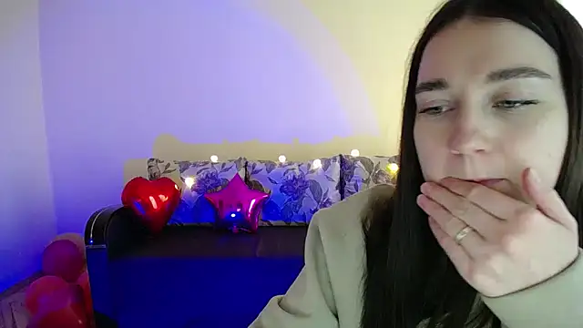 Snapshot of Pretty_shy chatting on February 2025 12:11:02 PM Pretty shy online show from February 2025 12:11:02 PM