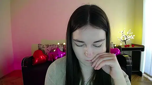 Snapshot of Pretty_shy chatting on March 2025 12:48:02 PM Pretty shy online show from March 2025 12:48:02 PM
