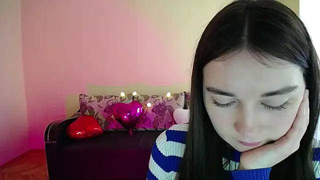 Snapshot of Pretty_shy chatting on March 2025 12:57:01 PM Pretty shy online show from March 2025 12:57:01 PM