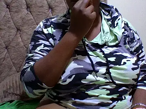 zoey10 online show from September 2025 05:20:01 AM