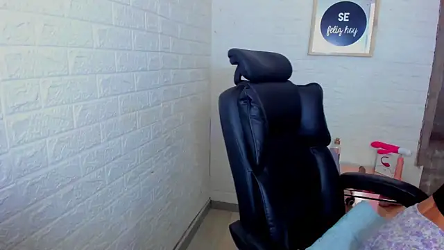 ImCrazzy online show from September 2025 02:43:02 PM