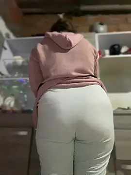 Emiily lee online show from January 2025 08:44:02 AM