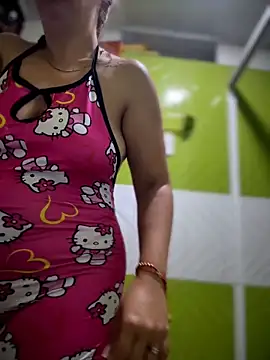 Emiily lee online show from April 2026 09:26:01 AM