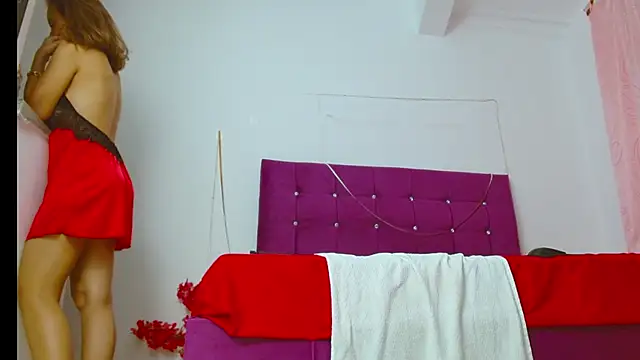 Snapshot of chantalsemenova1 chatting on January 2025 12:44:02 AM chantalsemenova1 online show from January 2025 12:44:02 AM