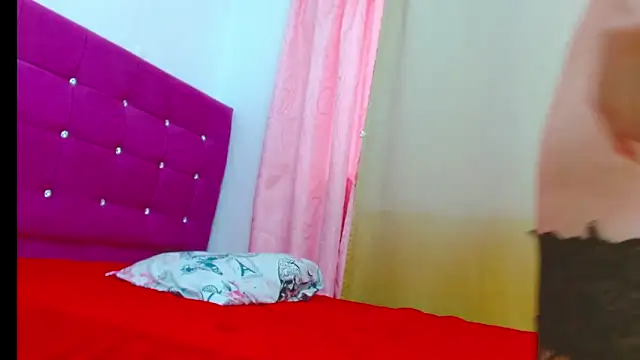 chantalsemenova1 online show from March 2026 03:59:01 PM