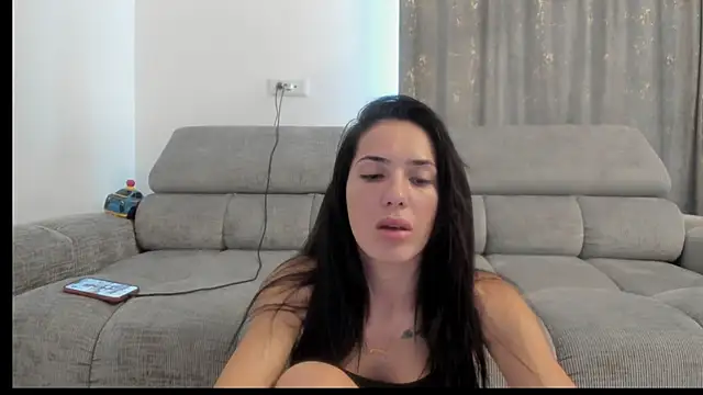 Snapshot of Emmapmg chatting on October 2025 09:32:02 AM Emmapmg online show from October 2025 09:32:02 AM