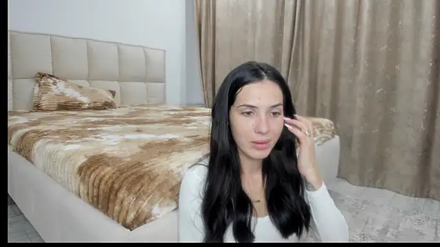 Snapshot of Emmapmg chatting on October 2025 05:03:01 PM Emmapmg online show from October 2025 05:03:01 PM