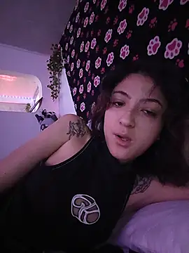 Snapshot of BonnieCute_ chatting on July 2026 05:11:01 AM BonnieCute online show from July 2026 05:11:01 AM