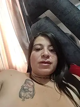 Alona Evans online show from November 2025 08:38:02 PM