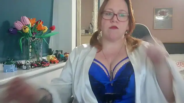 NikiDeeOfficial online show from June 2026 08:56:02 PM