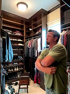 sluttydylan online show from November 2025 09:31:02 PM