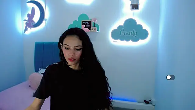 Evelin shy online show from December 2024 07:06:02 AM