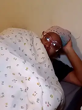 Snapshot of madamsensuale chatting on March 2025 02:58:02 AM madamsensuale online show from March 2025 02:58:02 AM