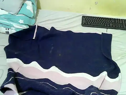 Snapshot of Quincy_joyy chatting on February 2025 01:53:02 PM Quincy joyy online show from February 2025 01:53:02 PM