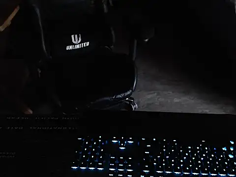 thealfawolf01 online show from February 2026 02:15:02 PM