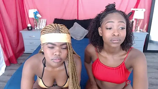 AdelynYasmin online show from January 2025 12:24:01 PM