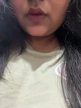 smile pretty online show from March 2026 05:39:02 PM